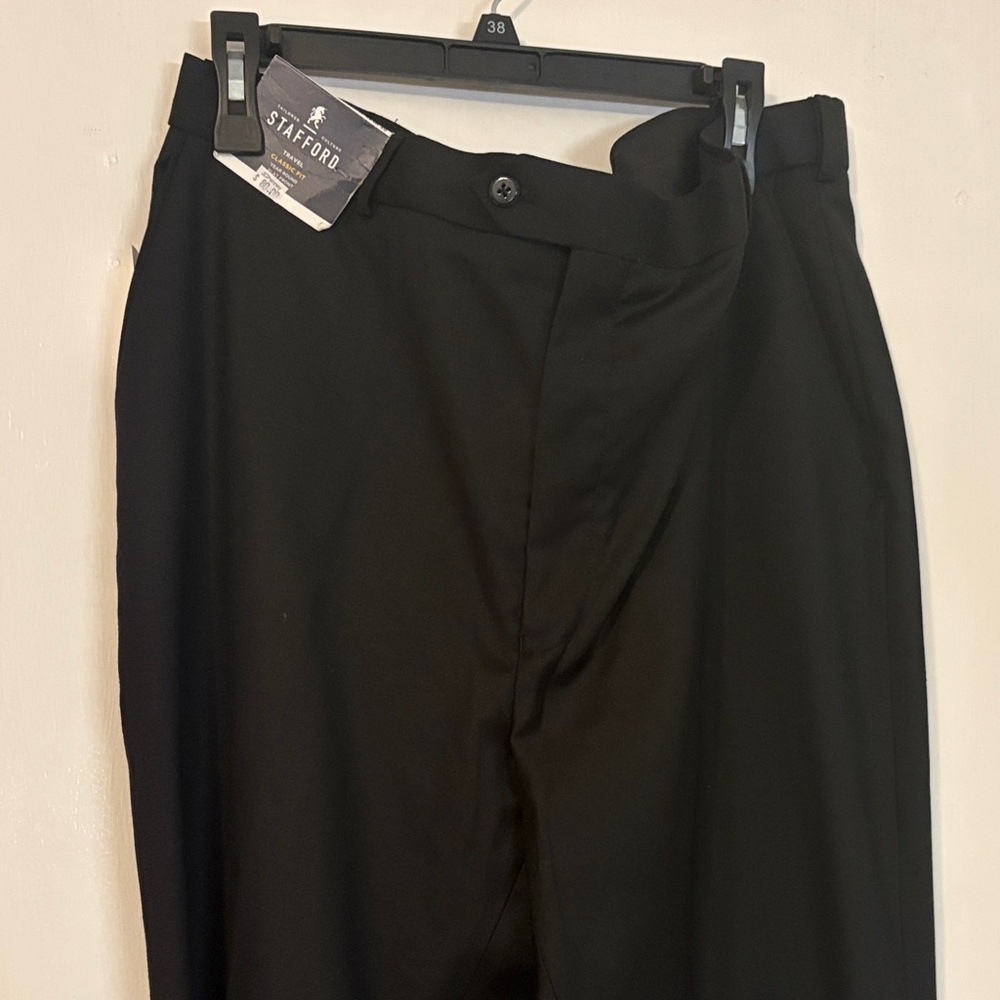 Men’s W 42 Inch by 30L Stafford Black Straight-Leg Dress Pants